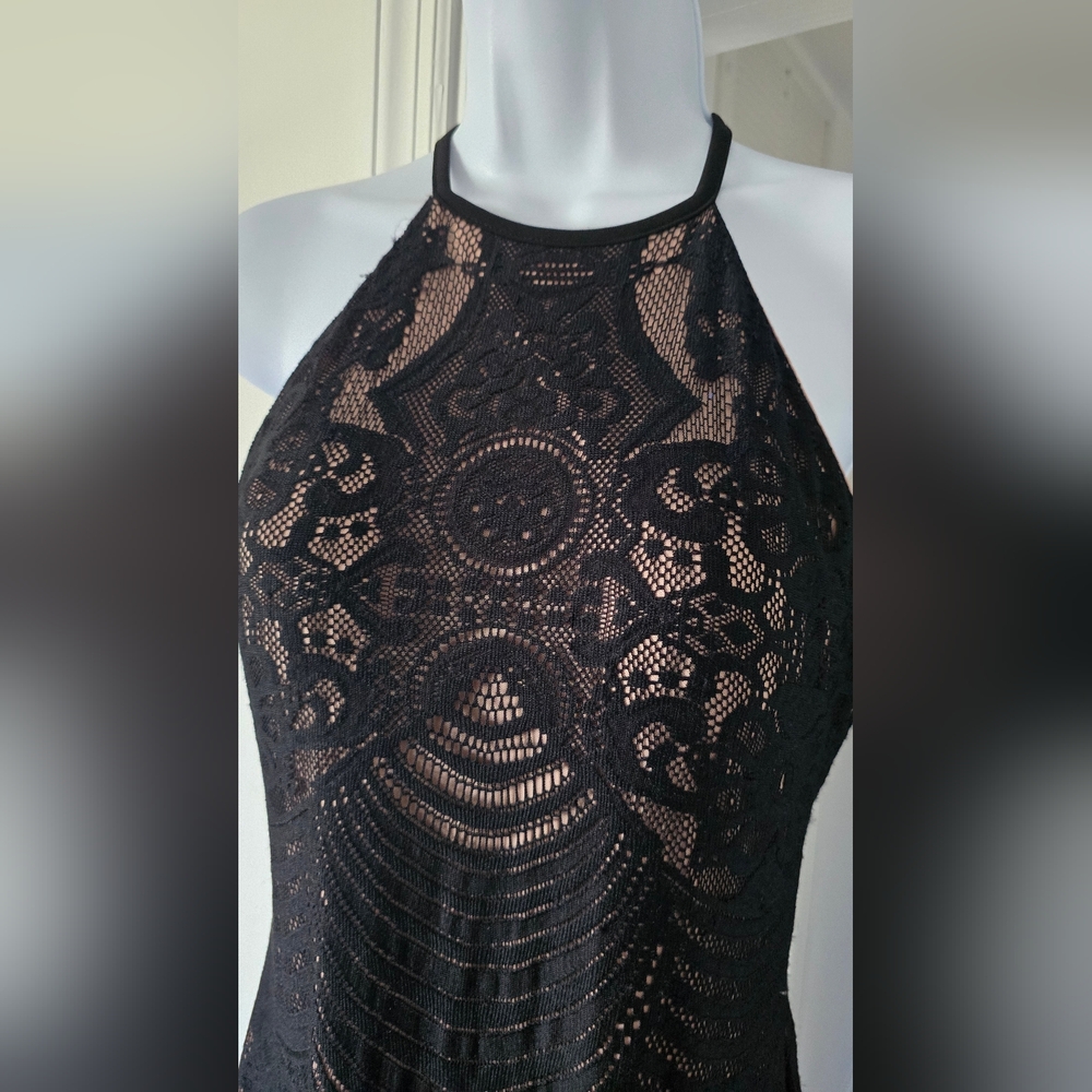 Morgan & Co. Elegant Black Lace Halter Dress - Picture 2 of 9